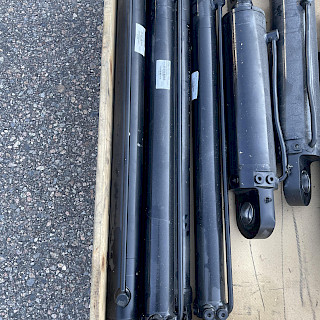 Hydraulic Cylinder 63/40-750MM 3/8 BSPP, 200 BAR