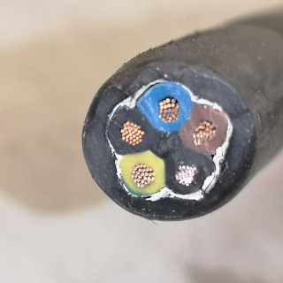 Sähkökaapeli / kumikaapeli 5x1,5mm2 7,3 metriä