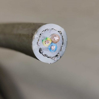Sähkökaapeli 3x0,75mm2 + G 20 metriä