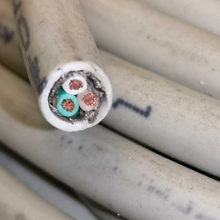 Sähkökaapeli 3x0,75mm2 + G 20 metriä