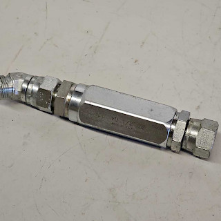 Vu-tyyppinen virtaussuuntaventtiili 1/2" 70 L/min