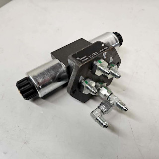 Hydrauliikan jakotukki 350bar 24V