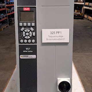 TAAJUUS MUUTTAJA VLT HVAC DRIVE FC102- 7,5 kW