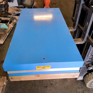 Uusi ERGOLIFT TRANLYFT SAKSINOSTOPÖYTÄ 2000KG