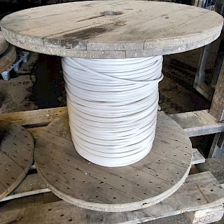 Sähkökaapelit 4x(2 + 1) x 0,5