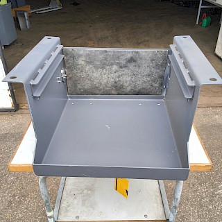 AKKUKOTELO TYÖKONEESEEN