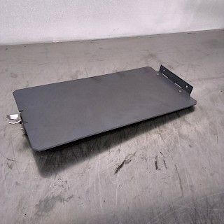 AKKUKOTELON OVI TUOTTEESEEN 13450