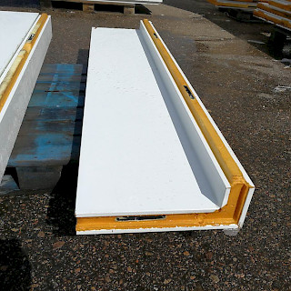 Kylmähuoneen kulmaelementti 230x50x8 cm