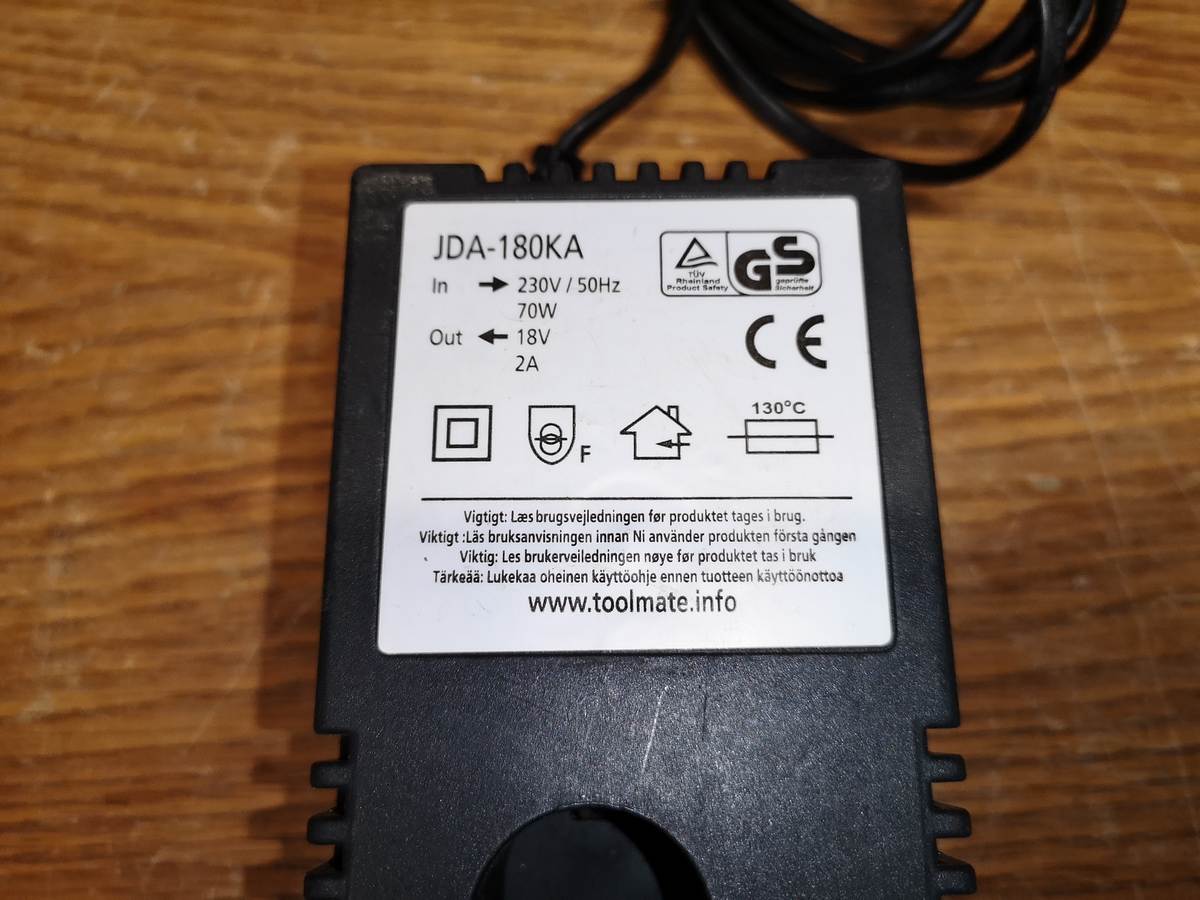 Laturi Sturm JDA-180KA | Laitetori.com