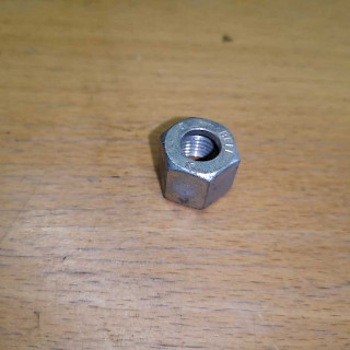 Tulppa liitimeen sisäkierre 16