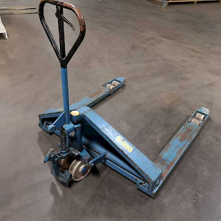 Leveä Pumppukärry 2300 kg