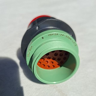 TE-Connectivity DEUTSCH HDP24-24 33SN -L015 LIITIN